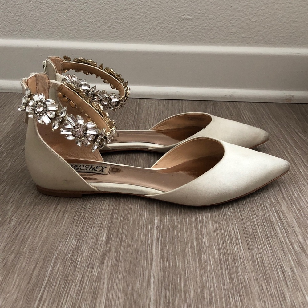 Badgley Mischka Flats